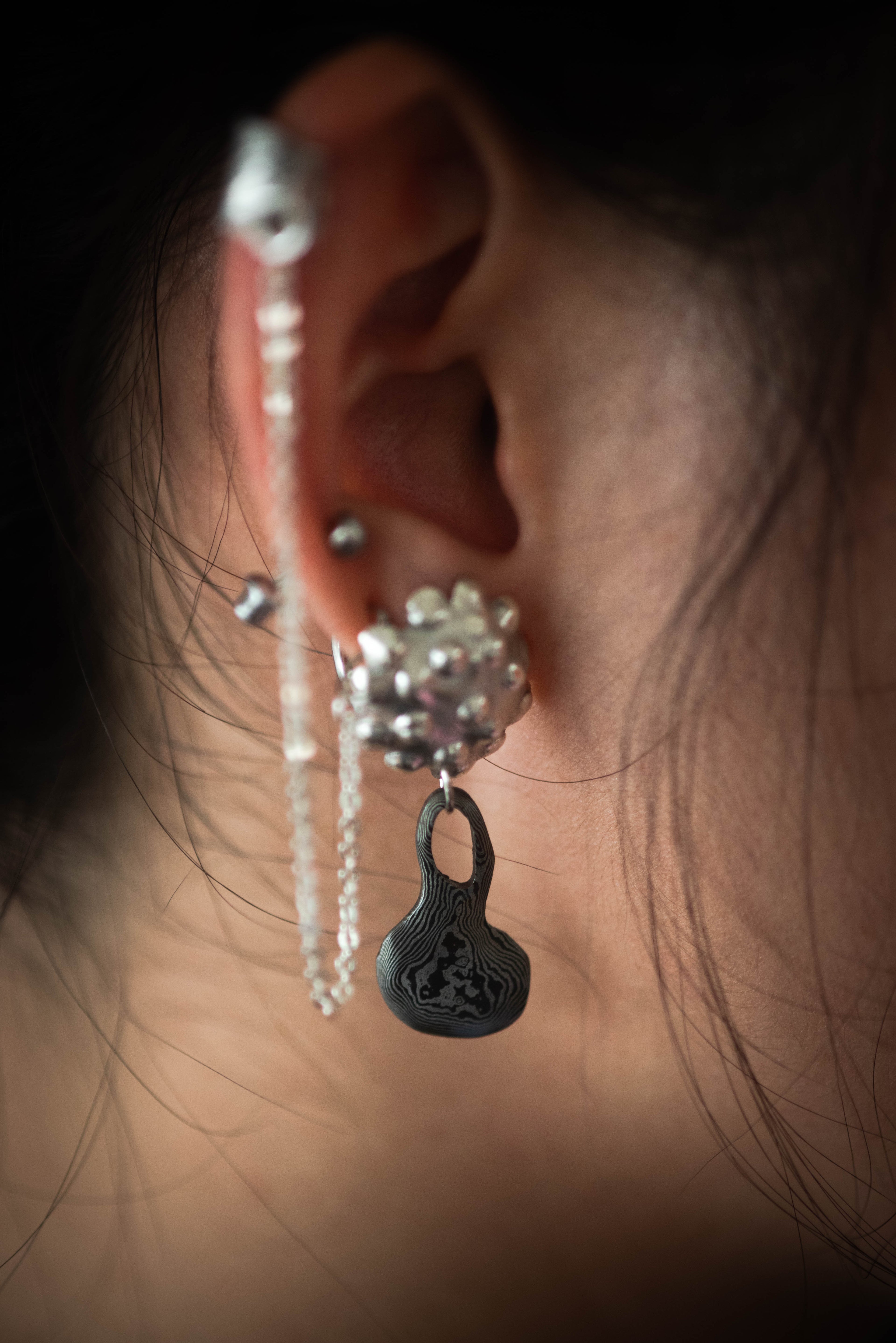 Duri-Duri Single Stud Earring (not for a pair)