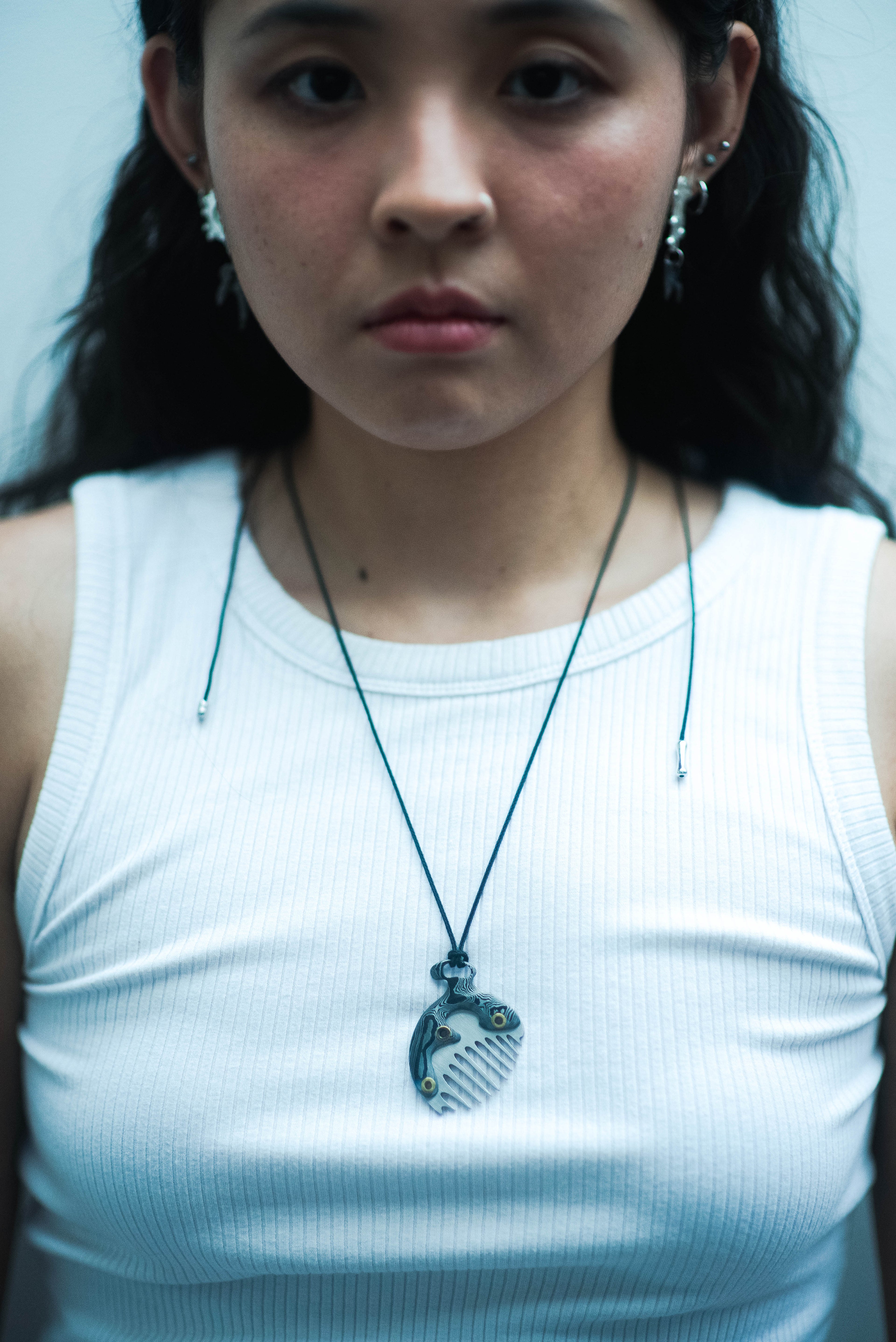 Black Grandma Comb Pamor Necklace