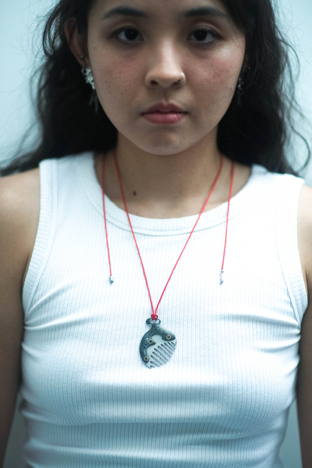 Red Grandma Comb Pamor Necklace