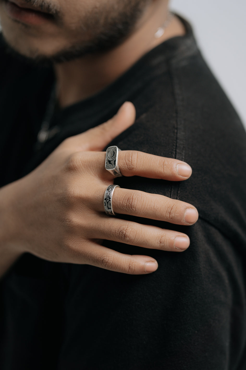 Pamor Seamless Band Ring