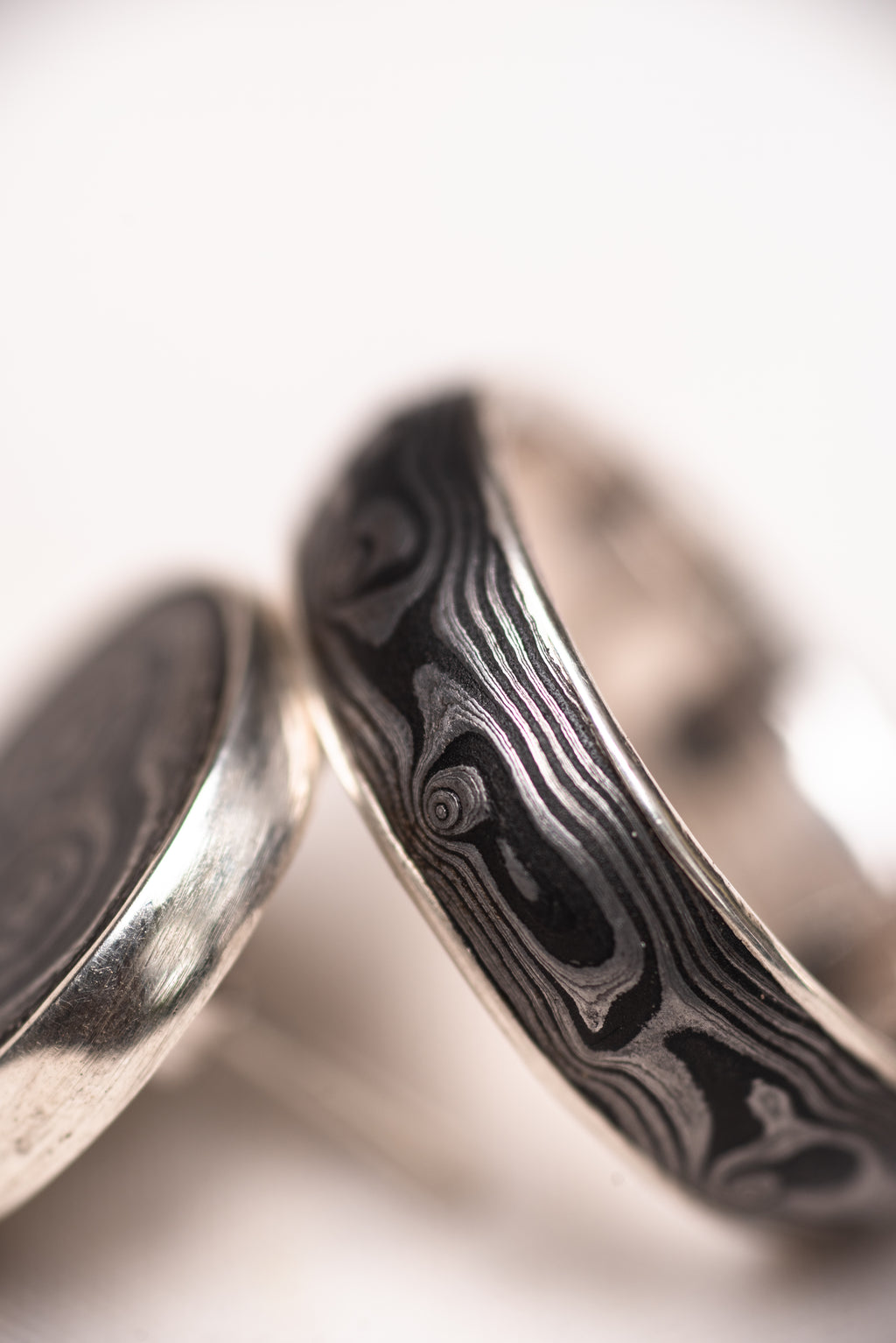 Pamor Seamless Band Ring